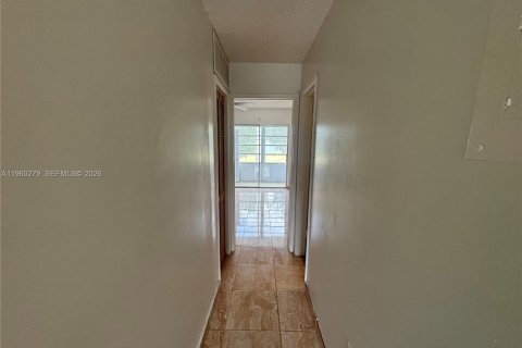 Купить кондоминиум в Майами, Флорида 1 спальня, 65.68м2, № 2023295 - фото 9