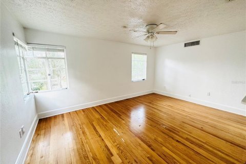 Apartamento en alquiler en Orlando, Florida, 2 dormitorios, 69.68 m2 № 1750717 - foto 3