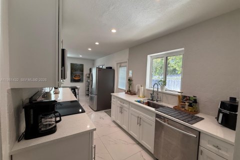 Villa ou maison à vendre à Deerfield Beach, Floride: 3 chambres, 106.19 m2 № 2024895 - photo 21