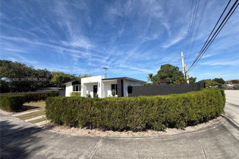 Villa ou maison à Deerfield Beach, Floride 3 chambres, 106.19 m2 № 2024895