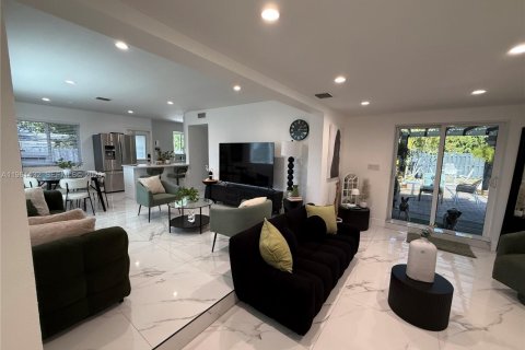 Villa ou maison à vendre à Deerfield Beach, Floride: 3 chambres, 106.19 m2 № 2024895 - photo 6