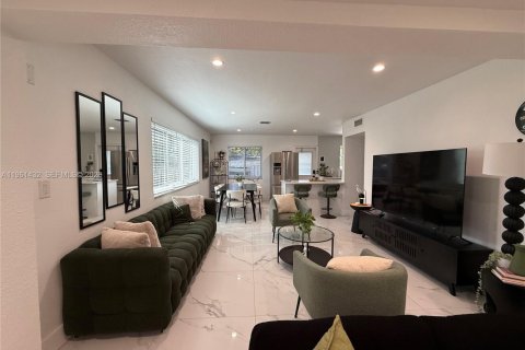 Villa ou maison à vendre à Deerfield Beach, Floride: 3 chambres, 106.19 m2 № 2024895 - photo 8