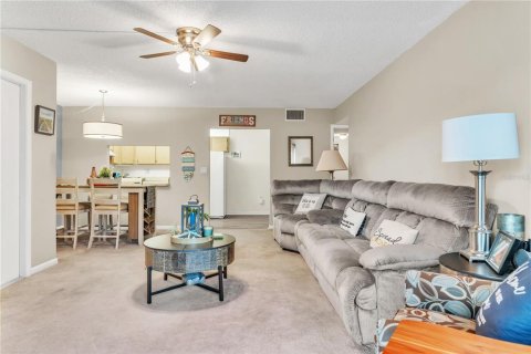 Condominio en venta en Tarpon Springs, Florida, 2 dormitorios, 96.71 m2 № 1837971 - foto 12