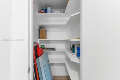 Copropriété à louer à Miami Beach, Floride: 1 chambre, 136.57 m2 № 1971177 - photo 25