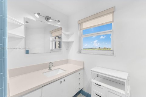 Copropriété à louer à Miami Beach, Floride: 1 chambre, 136.57 m2 № 1971177 - photo 14