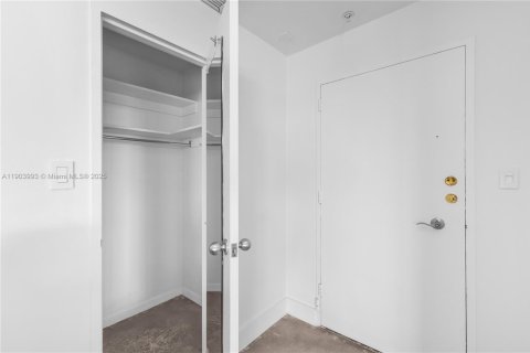 Copropriété à louer à Miami Beach, Floride: 1 chambre, 136.57 m2 № 1971177 - photo 26