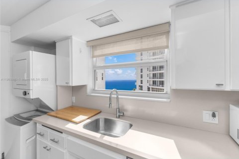 Copropriété à louer à Miami Beach, Floride: 1 chambre, 136.57 m2 № 1971177 - photo 10