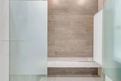 Купить кондоминиум в Майами, Флорида 2 спальни, 114.92м2, № 2053430 - фото 22