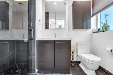 Купить кондоминиум в Майами, Флорида 2 спальни, 114.92м2, № 2053430 - фото 25