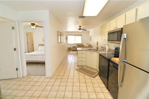 Apartment in New Smyrna Beach, Florida 2 bedrooms, 92.9 sq.m. № 2195477 - photo 5