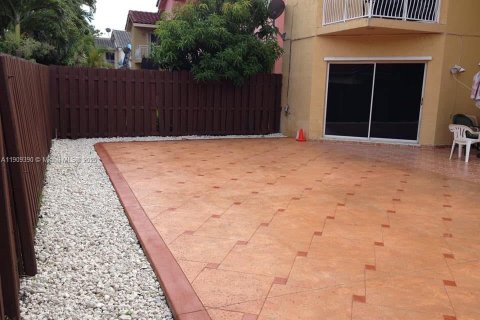 Снять в аренду виллу или дом в Майами, Флорида 4 спальни, 176.05м2, № 1965010 - фото 7