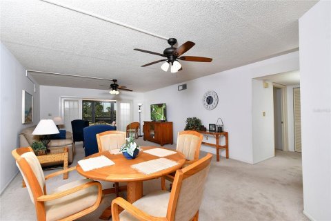 Condominio en venta en Punta Gorda, Florida, 2 dormitorios, 126.63 m2 № 1755273 - foto 11