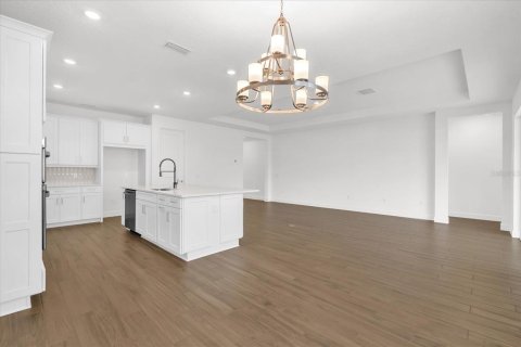 House in Kissimmee, Florida 3 bedrooms, 178.65 sq.m. № 2166603 - photo 7