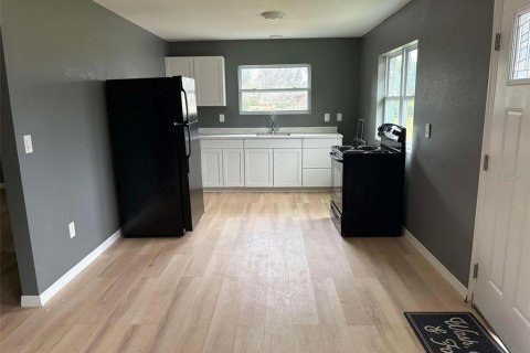 Villa ou maison à louer à DeLand, Floride: 2 chambres, 71.35 m2 № 2116074 - photo 6