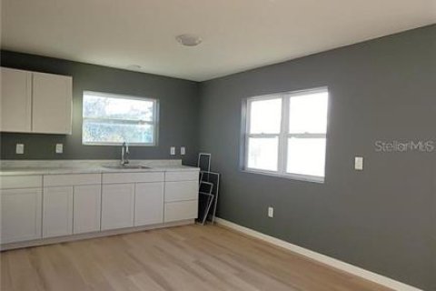 Villa ou maison à louer à DeLand, Floride: 2 chambres, 71.35 m2 № 2116074 - photo 4