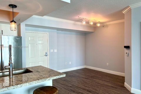 Condominio en venta en Miami, Florida, 2 dormitorios, 97.27 m2 № 1932384 - foto 13