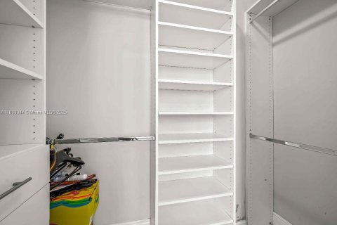 Condominio en venta en Miami, Florida, 2 dormitorios, 97.27 m2 № 1932384 - foto 22