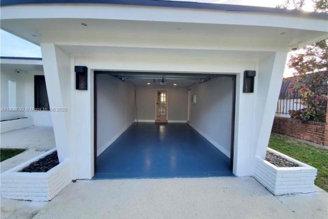 Casa en alquiler en Hollywood, Florida, 3 dormitorios, 140.47 m2 № 1951943 - foto 16