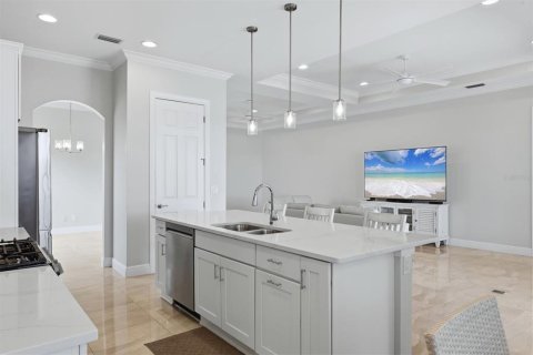 Villa ou maison à vendre à Bradenton, Floride: 3 chambres, 215.16 m2 № 2322821 - photo 13