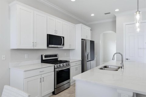 Villa ou maison à vendre à Bradenton, Floride: 3 chambres, 215.16 m2 № 2322821 - photo 12