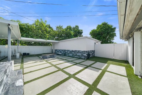 Снять в аренду виллу или дом в Флорида-Сити, Флорида 4 спальни, 120.03м2, № 1956758 - фото 25