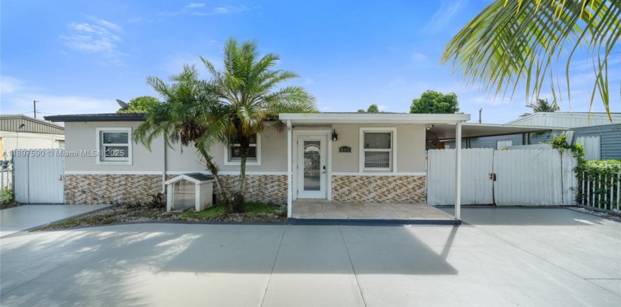 Дом в Флорида-Сити, Флорида 4 спальни, 120.03м2 № 1956758