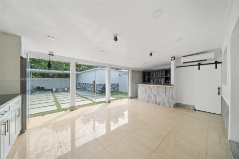 Снять в аренду виллу или дом в Флорида-Сити, Флорида 4 спальни, 120.03м2, № 1956758 - фото 22