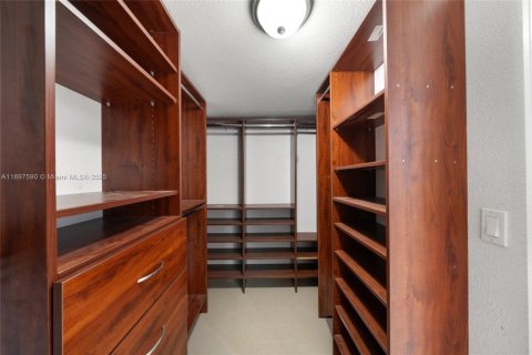 Снять в аренду виллу или дом в Флорида-Сити, Флорида 4 спальни, 120.03м2, № 1956758 - фото 19