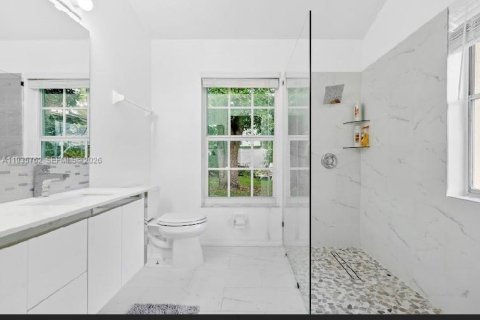 House in Wellington, Florida 4 bedrooms, 159.05 sq.m. № 2059929 - photo 19