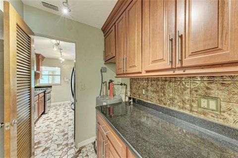 Villa ou maison à vendre à Bradenton, Floride: 2 chambres, 134.15 m2 № 2389474 - photo 19