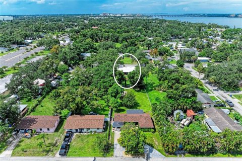 Villa ou maison à vendre à Bradenton, Floride: 2 chambres, 134.15 m2 № 2389474 - photo 6