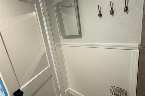 Propiedad comercial en venta en Saint Petersburg, Florida, 3 dormitorios, 106.47 m2 № 2123566 - foto 18