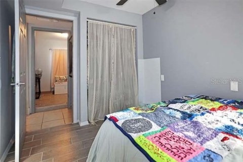 Propiedad comercial en venta en Saint Petersburg, Florida, 3 dormitorios, 106.47 m2 № 2123566 - foto 8