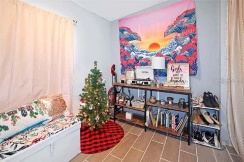 Propiedad comercial en venta en Saint Petersburg, Florida, 3 dormitorios, 106.47 m2 № 2123566 - foto 11