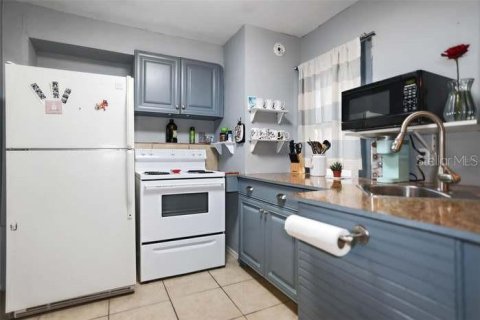 Propiedad comercial en venta en Saint Petersburg, Florida, 3 dormitorios, 106.47 m2 № 2123566 - foto 4