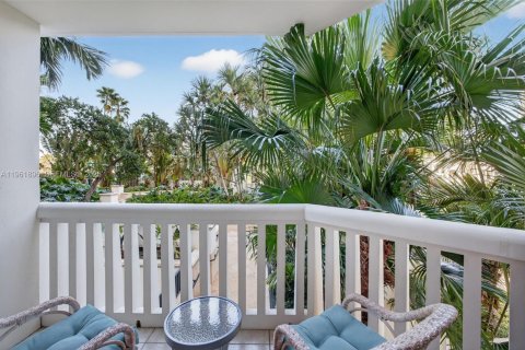 Condo in Aventura, Florida, 3 bedrooms № 2026276 - photo 27