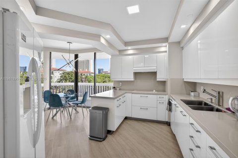 Condo in Aventura, Florida, 3 bedrooms № 2026276 - photo 9