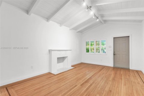 Villa ou maison à vendre à Miami, Floride: 4 chambres, 170.38 m2 № 2266091 - photo 2