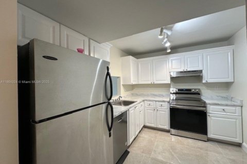 Condominio en venta en Plantation, Florida, 1 dormitorio, 70.98 m2 № 1892585 - foto 7