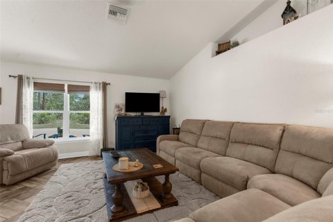 Casa en venta en Weeki Wachee, Florida, 3 dormitorios, 172.24 m2 № 1757423 - foto 23
