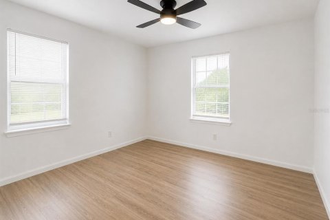 Villa ou maison à vendre à Lehigh Acres, Floride: 4 chambres, 132.85 m2 № 2220309 - photo 8
