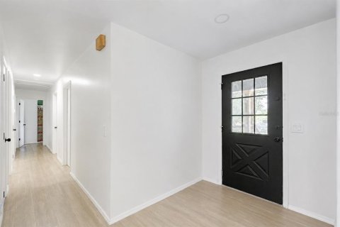 Villa ou maison à vendre à Lehigh Acres, Floride: 4 chambres, 132.85 m2 № 2220309 - photo 7