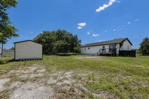 Villa ou maison à vendre à Lehigh Acres, Floride: 4 chambres, 132.85 m2 № 2220309 - photo 3