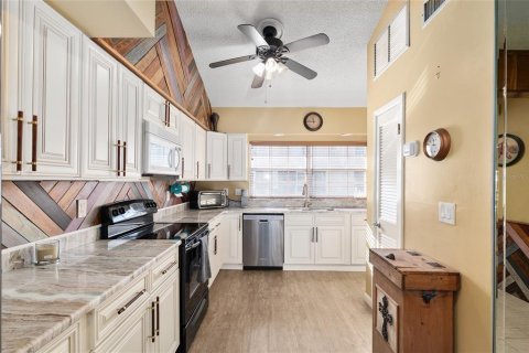 Copropriété à vendre à Summerfield, Floride: 2 chambres, 118.82 m2 № 2330566 - photo 14