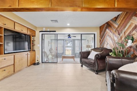 Copropriété à vendre à Summerfield, Floride: 2 chambres, 118.82 m2 № 2330566 - photo 11