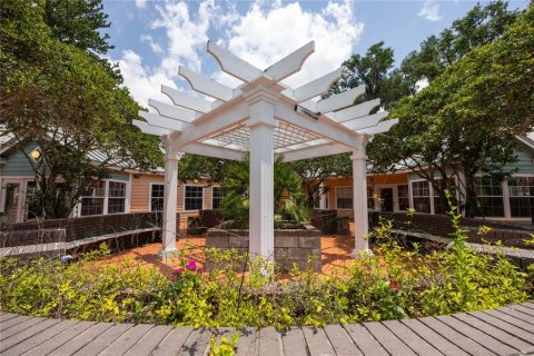 Condo in Gainesville, Florida, 4 bedrooms  № 1409759 - photo 27