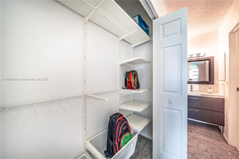 Copropriété à louer à North Miami, Floride: 2 chambres, 107.58 m2 № 1887417 - photo 21