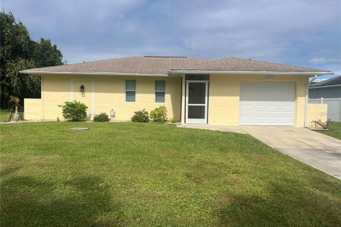 Villa ou maison à Port Charlotte, Floride 2 chambres, 99.5 m2 № 2427629
