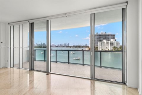 Copropriété à vendre à Miami Beach, Floride: 3 chambres, 183.39 m2 № 2027226 - photo 2