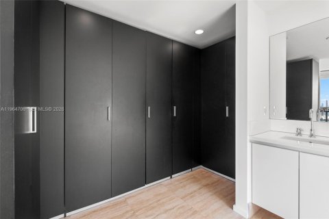 Copropriété à vendre à Miami Beach, Floride: 3 chambres, 183.39 m2 № 2027226 - photo 18
